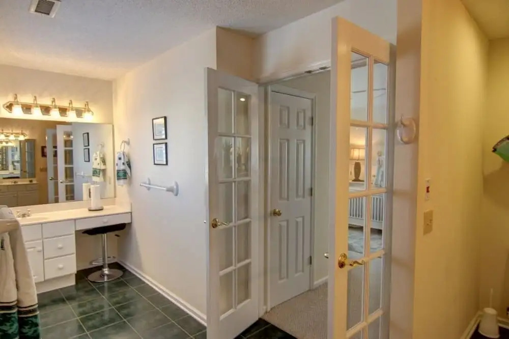 Turtle Cove (formerly Fiddler's Green) 4 Bedroom Home by RedAwning