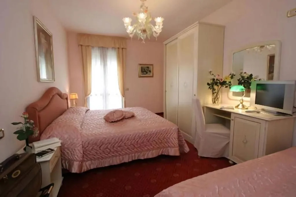 Nice Suites & Hotels