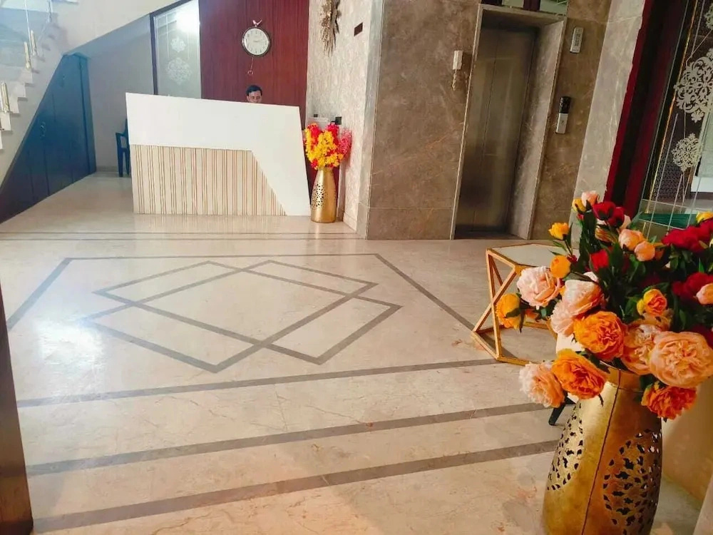 Four Leaf Hotel - AKOSHA