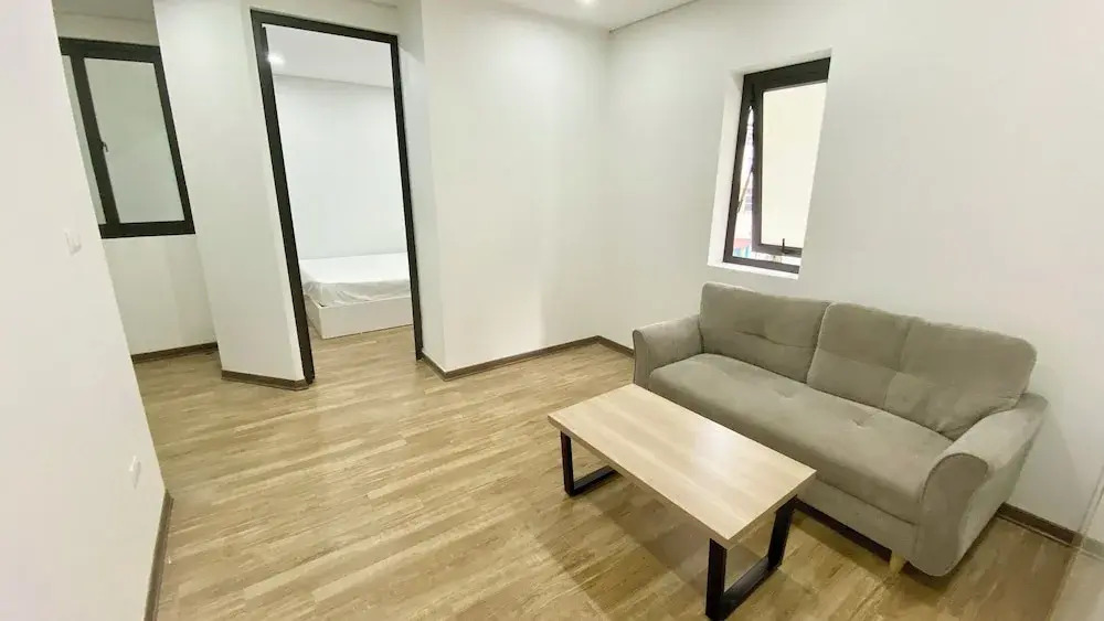 Era Apartment Lac Long Quan