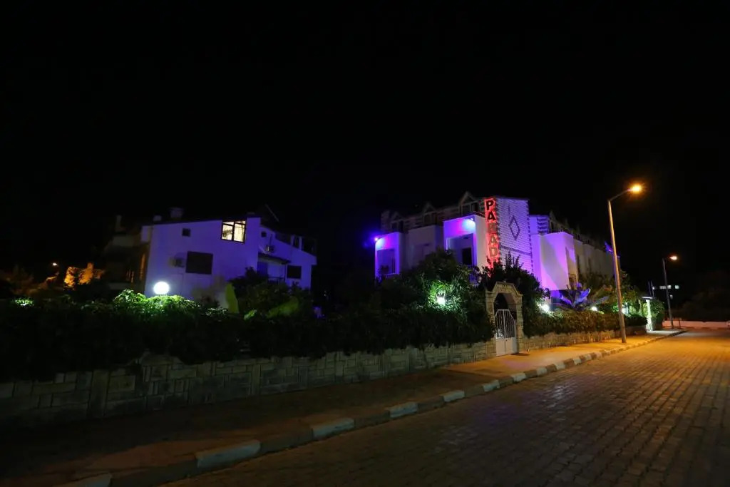 Paradise Hotel