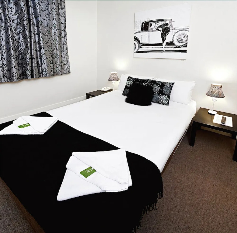 Ambassadors Hotel