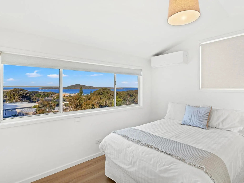 Island View Large Family Home Pool WI FI and Sweeping Views of Fingal