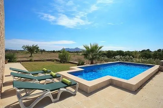Villa Soler de Baix by Sealand Villas