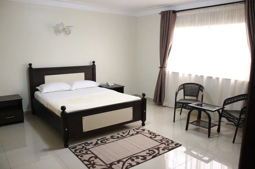 Maries Royale Hotel