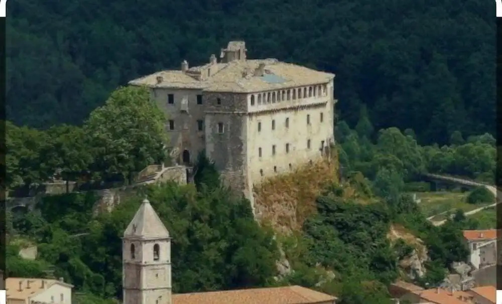 B&B Dalì
