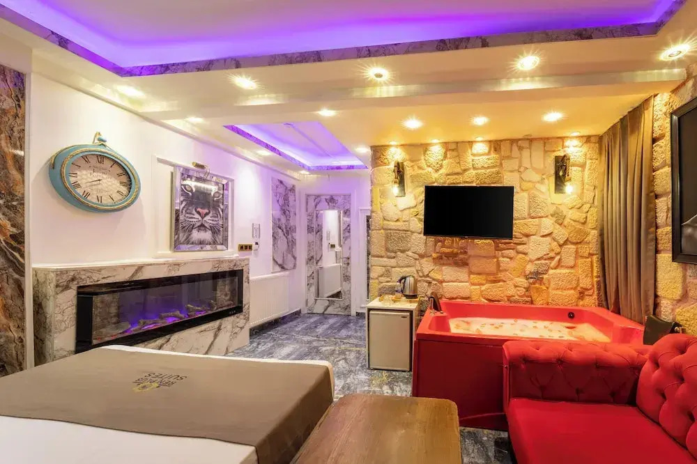 Ren Plus Sui̇tes Otel