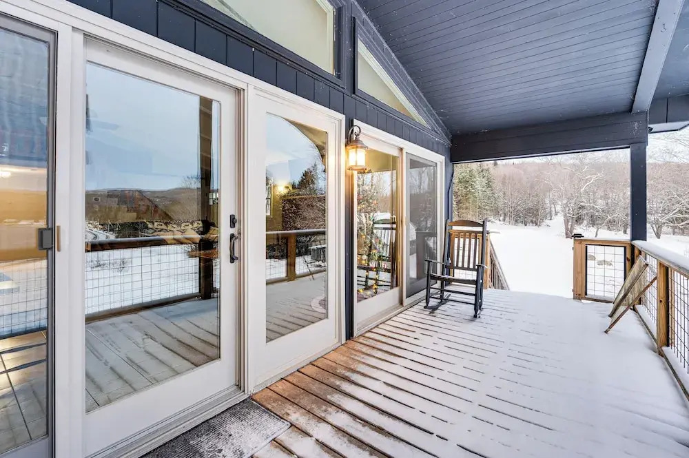 Hot Tub + Game Room: Morgan Family Getaway