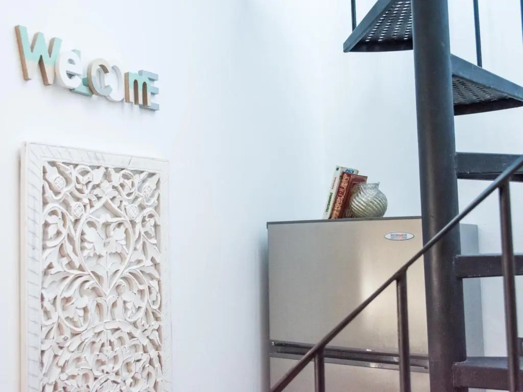 Atico terraza privada piscina centro ac nuevo 1hab
