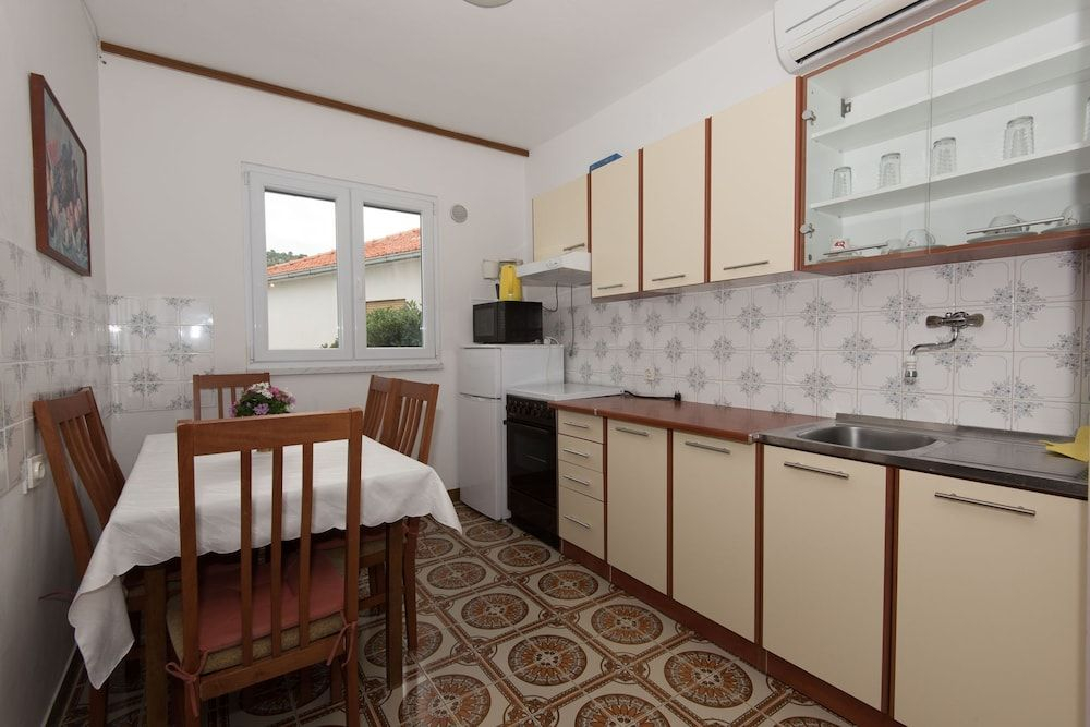 Apartments Zuljevic