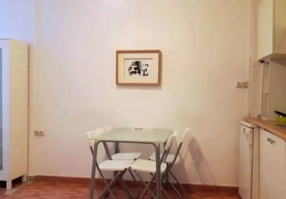 Interior Apt Center 42 El Born