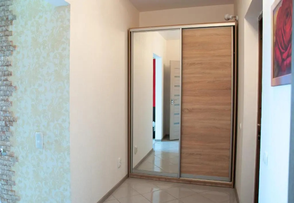 Apartment on Bogatyrskaya 6a