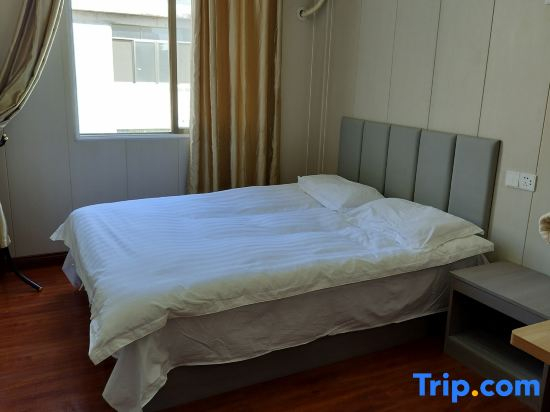 Hezhou Xinyue Hotel