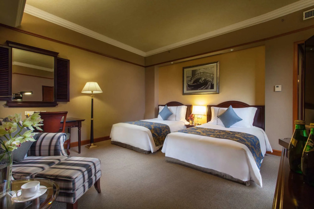 Hotel Indigo Shenzhen Overseas Chinese Town by IHG