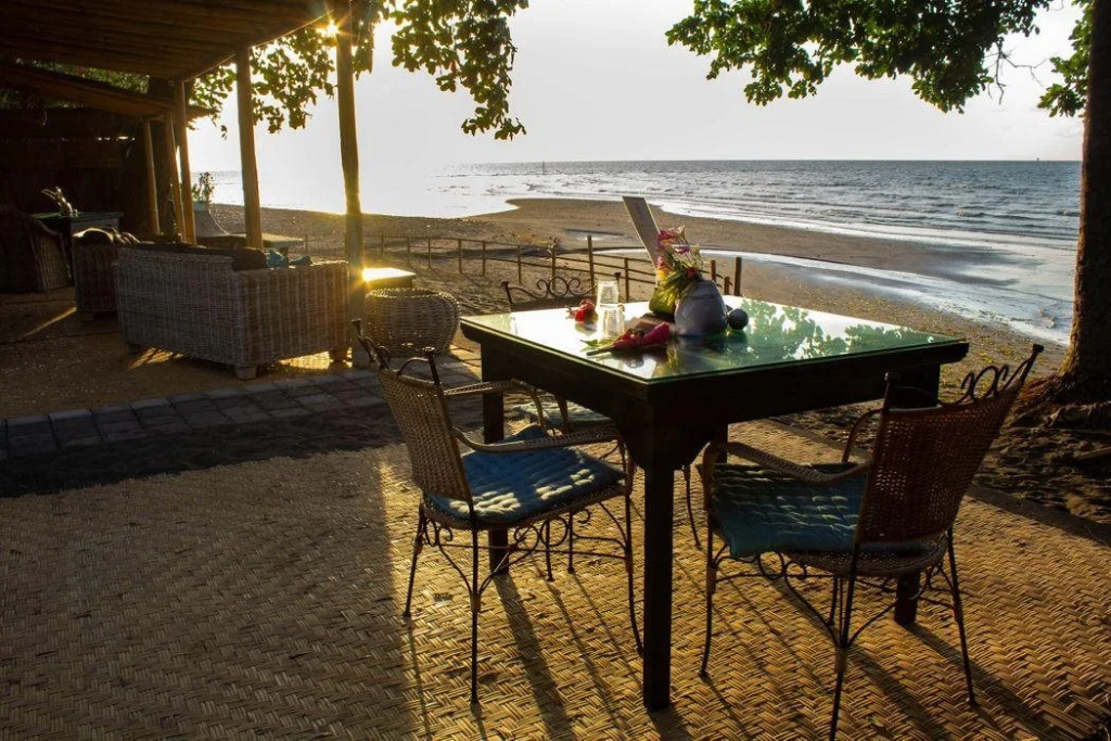 Lilin Lovina Beach Hotel