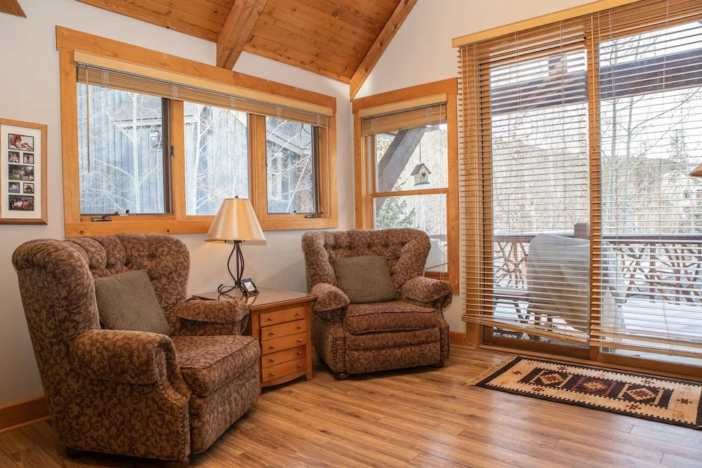 13 In The Pines 3 Bedroom Townhouse by RedAwning