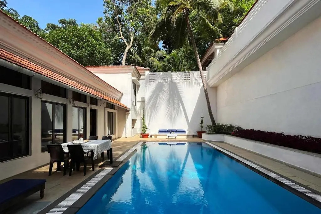StayVista at La Bougainvillea with Heritage Home