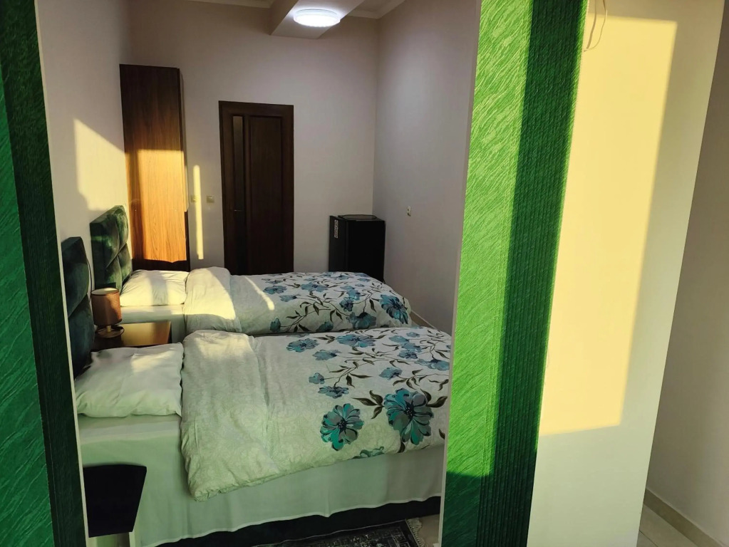 Artur's Poolside EXciting Rest house of 5 rooms