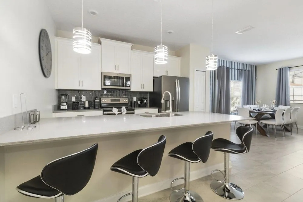 Storey Lake - 4800 Romeo Circle