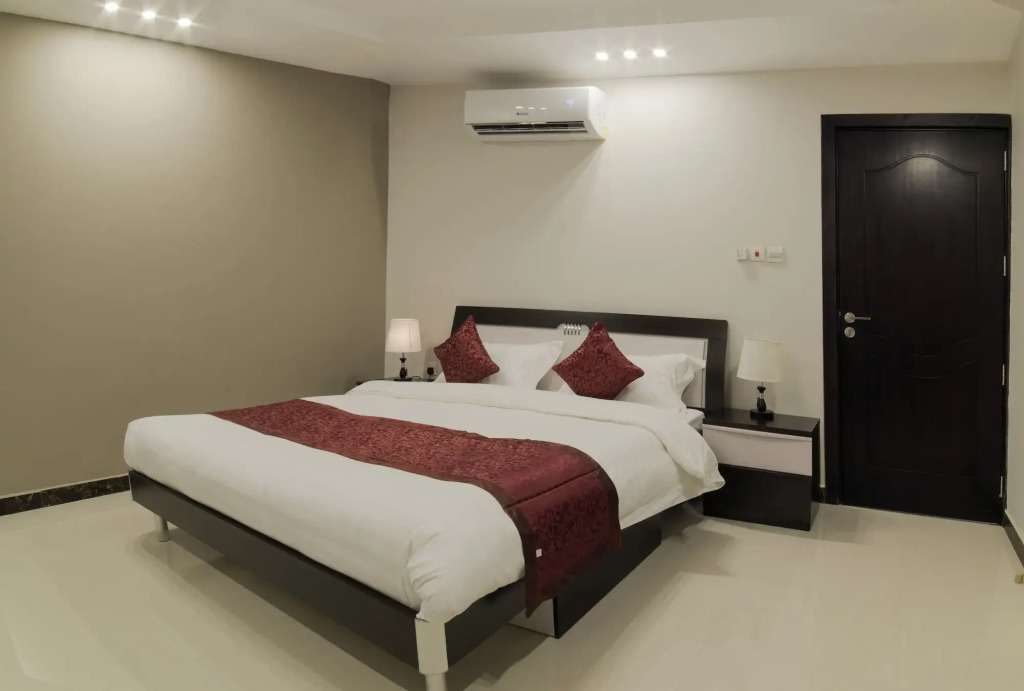 Remaz Suites Hotel