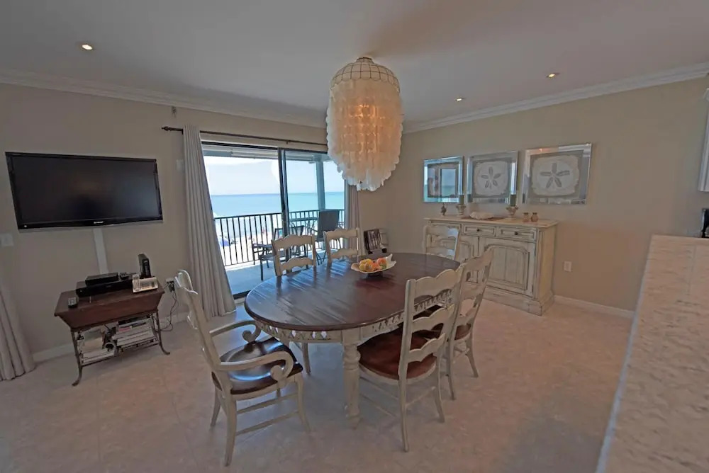 Gulf Place 19