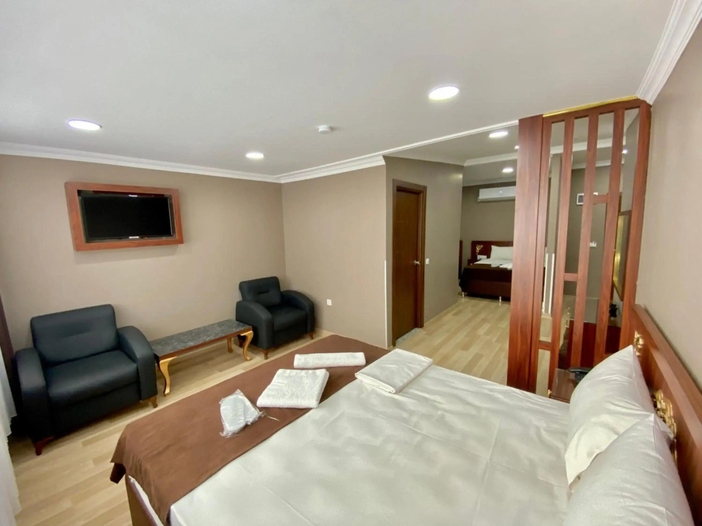 Grand Oral Hotel