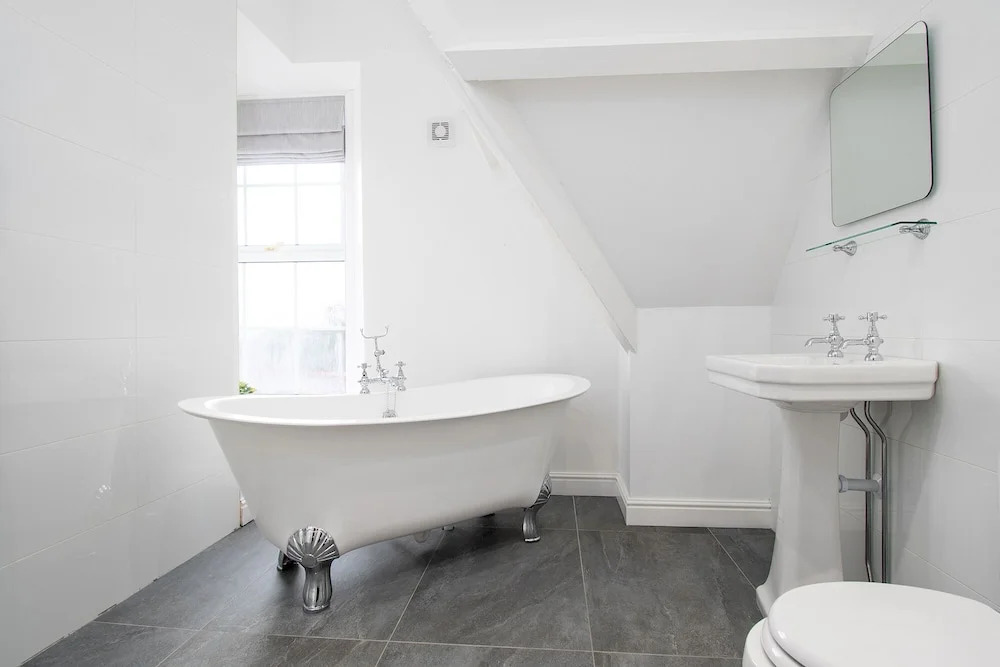Coed Mawr Hall Bed & Breakfast