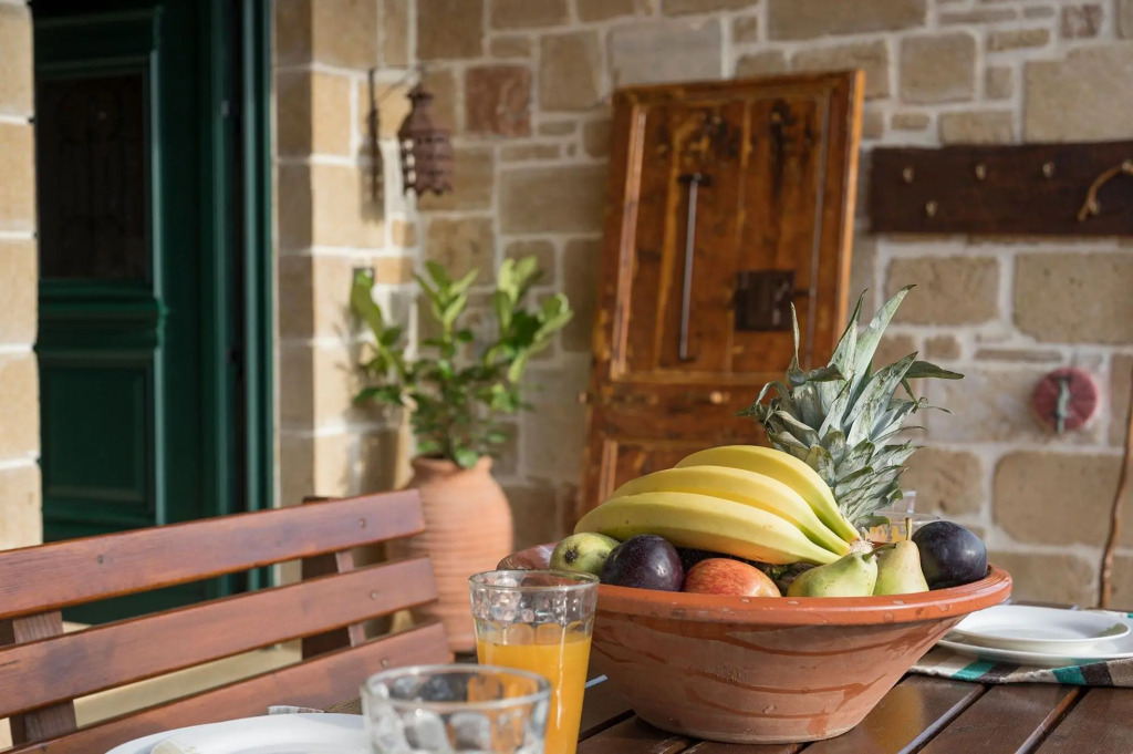Athina Traditional Villa | Stalos