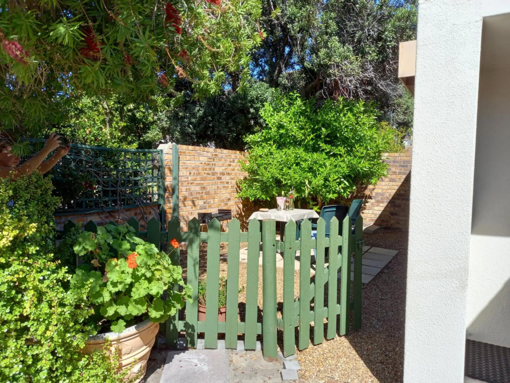 Sunshine Cottage