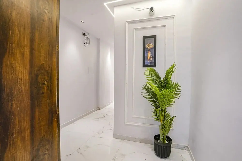 Fabhotel Peralz