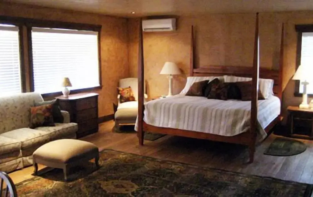 Canyon Vista Lodge