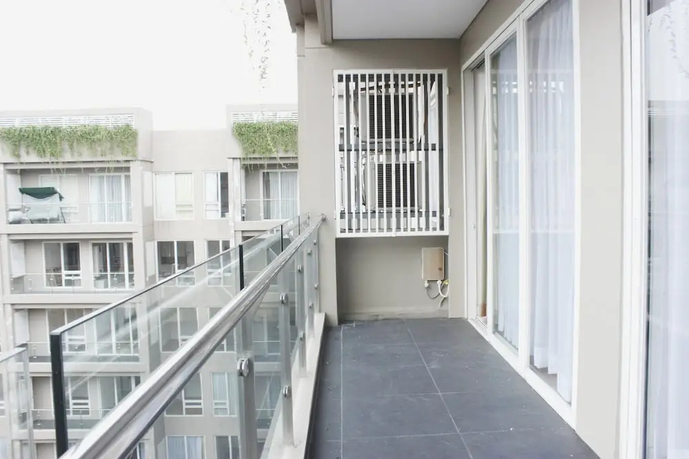 Homey 4Br Apartment at Landmark Residence