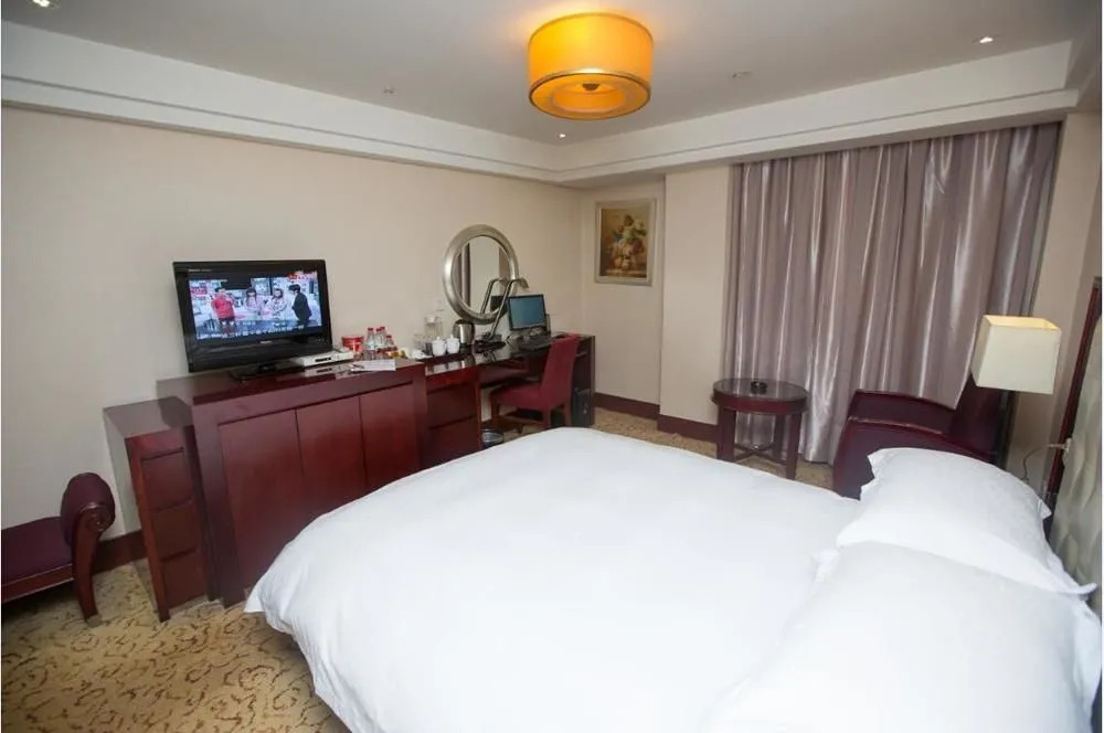 Mingxiang Hotel (Wenling Zeguo Passenger Transport Center)
