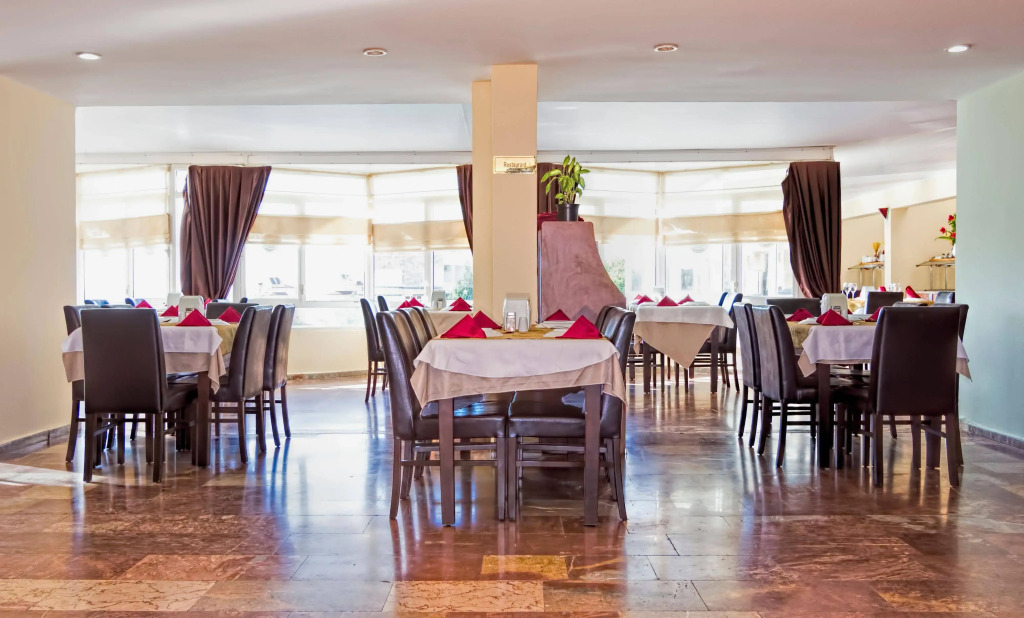 Green Gold Hotel