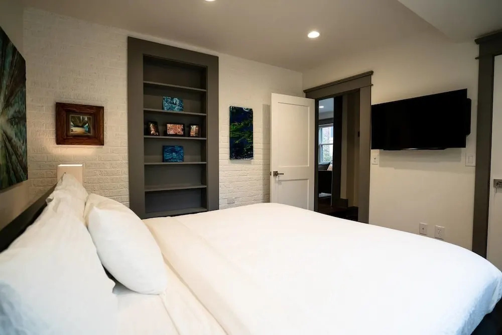 The Wash Park West Residence Sleeps 8