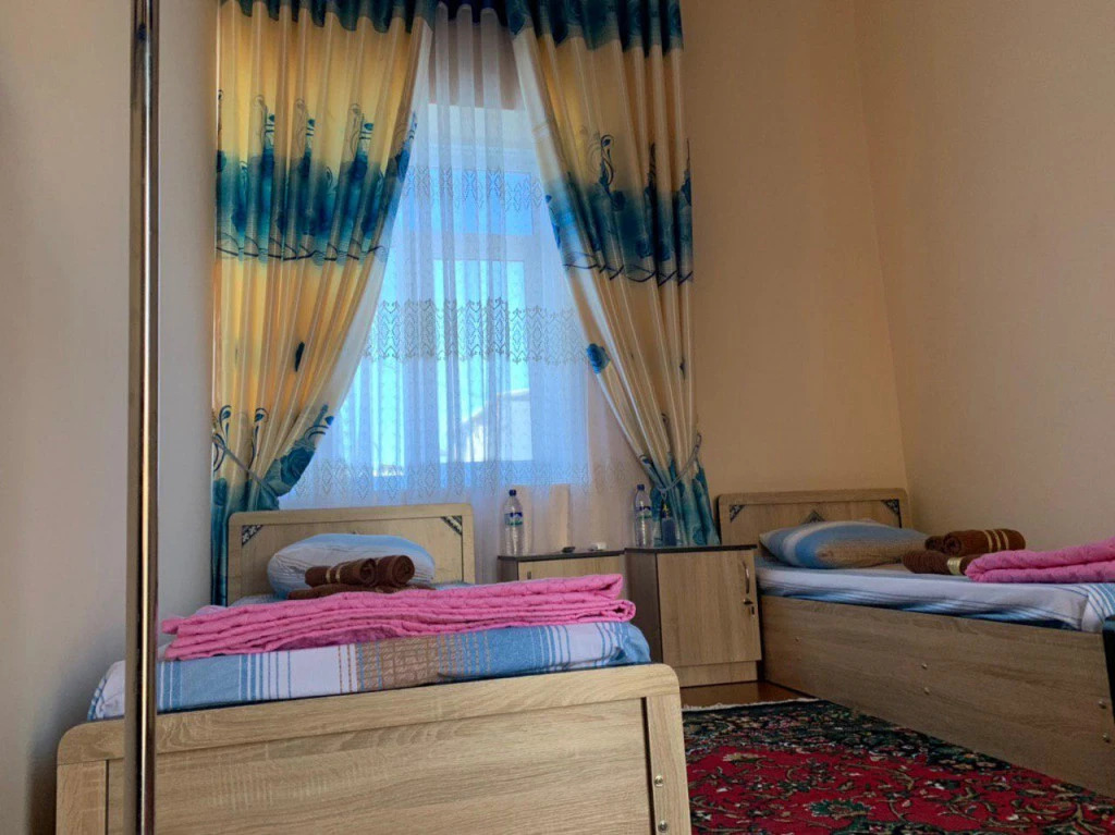 Zuxro Guesthouse