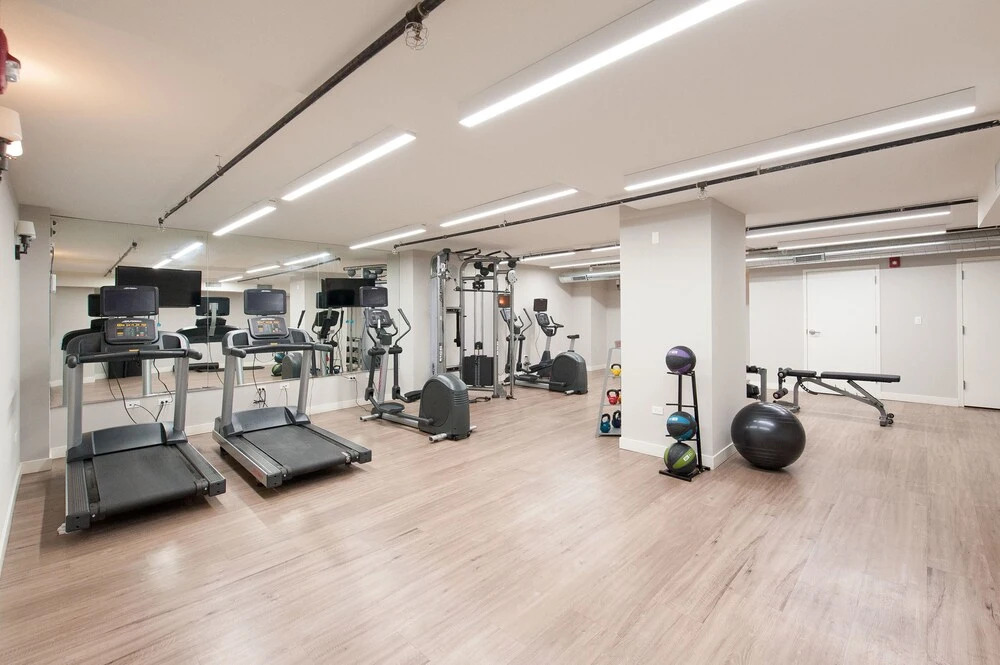 Charming 1BR at The Plymouth by Sonder