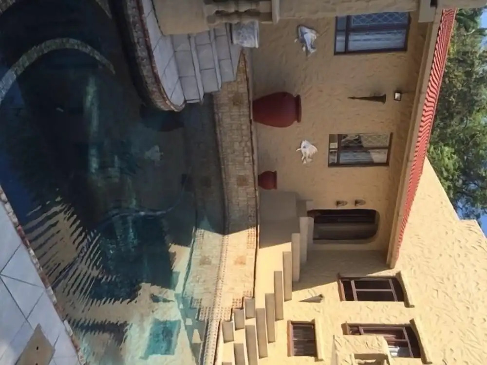 Villa Valencia