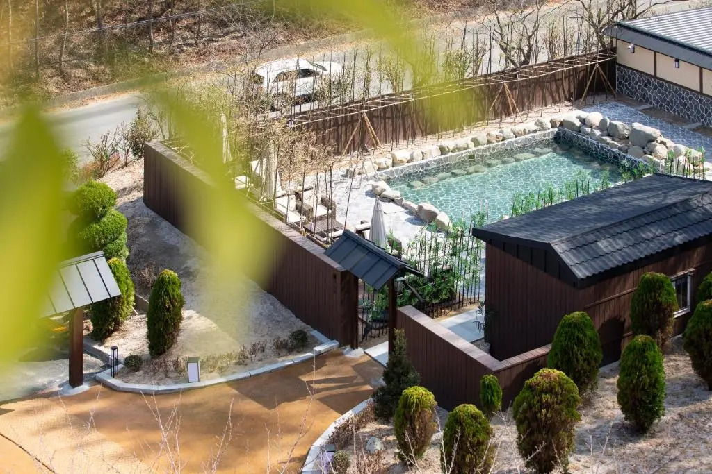 Tomonoya Hotel and Ryokan Gyeongju