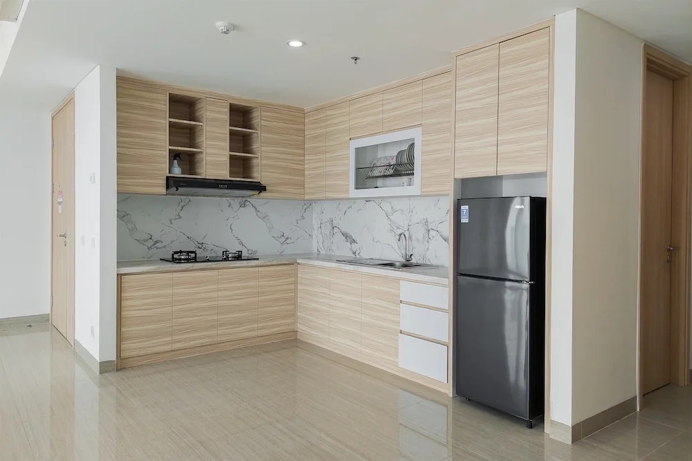 Spacious and Lavish 3BR at Hillcrest House Apartment By Travelio