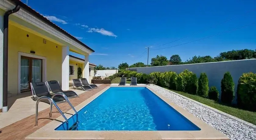 Villa MAGGIE
