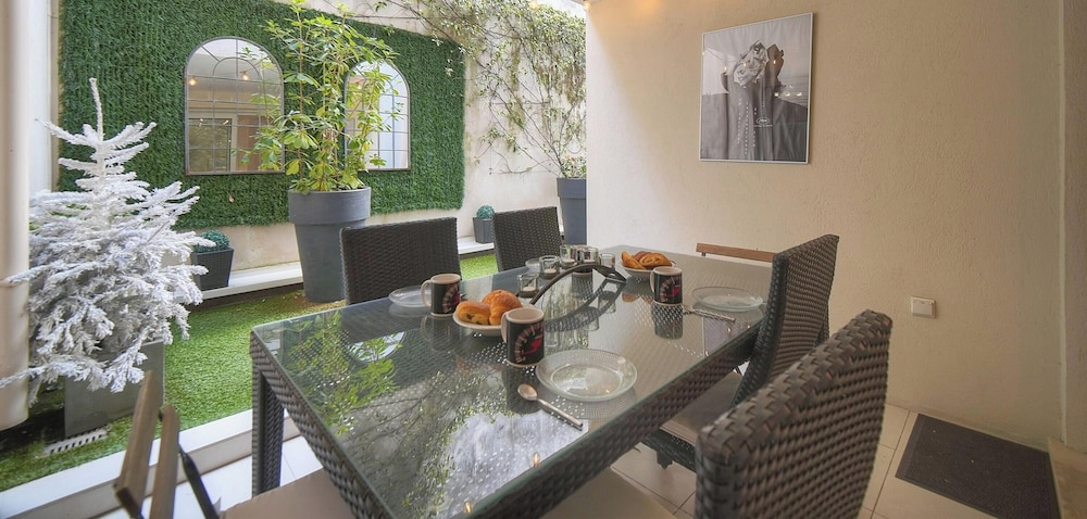 Moderne 2 Pi ces Avec Terrasse A1b263