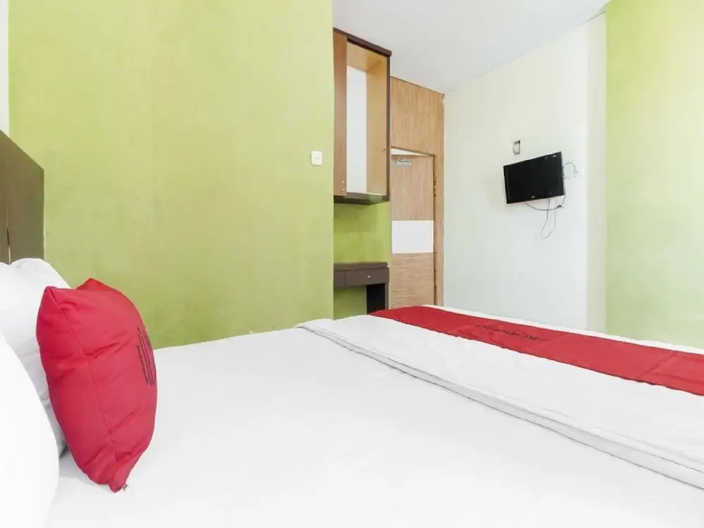 RedDoorz near Sun Plaza Medan