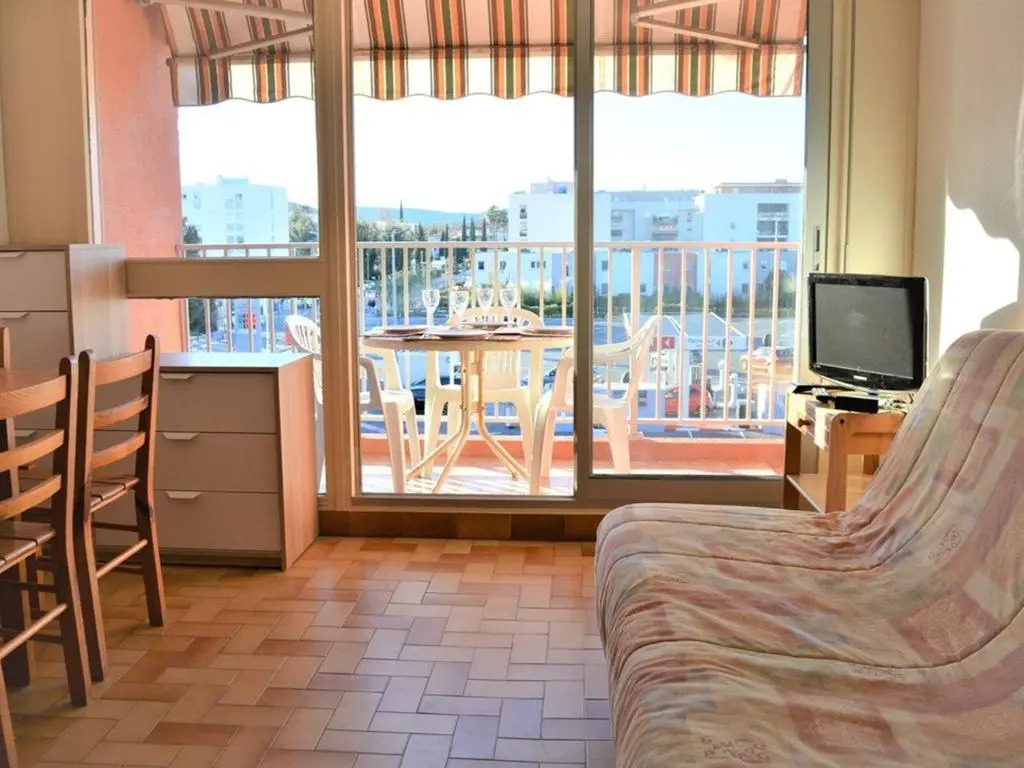 Appartement Le Lavandou, 1 pièce, 4 personnes - FR-1-251-315
