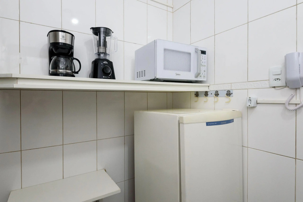 1Quarto em Copacabana a 450m da Praia | BR 811/805