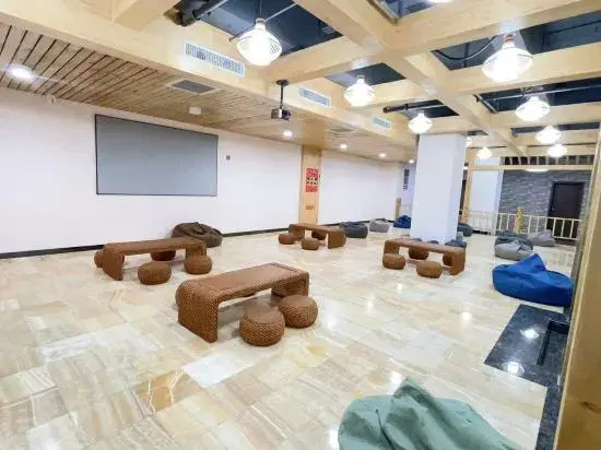 Shizuishan Jinguan Hotel