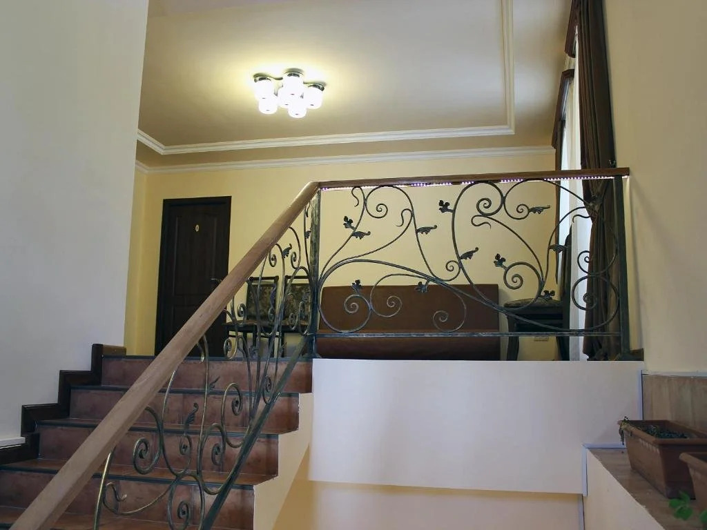 Ariana Family Hotel