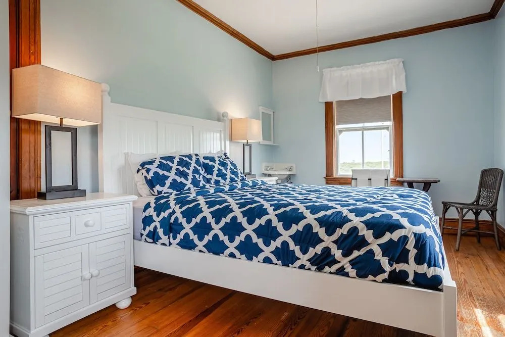 Narragansett Inn