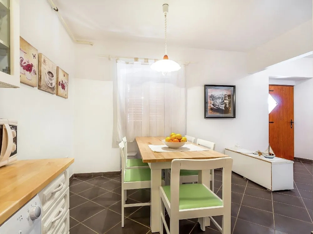 Charming stone house on a walking distance from the beach