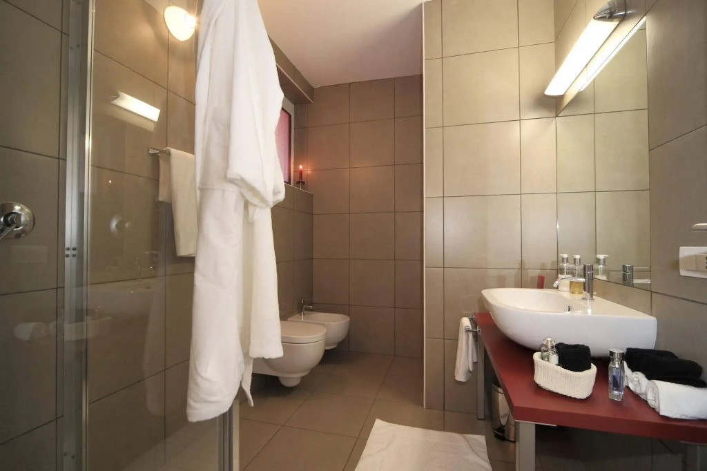 Golfo Gabella Lake Apartments